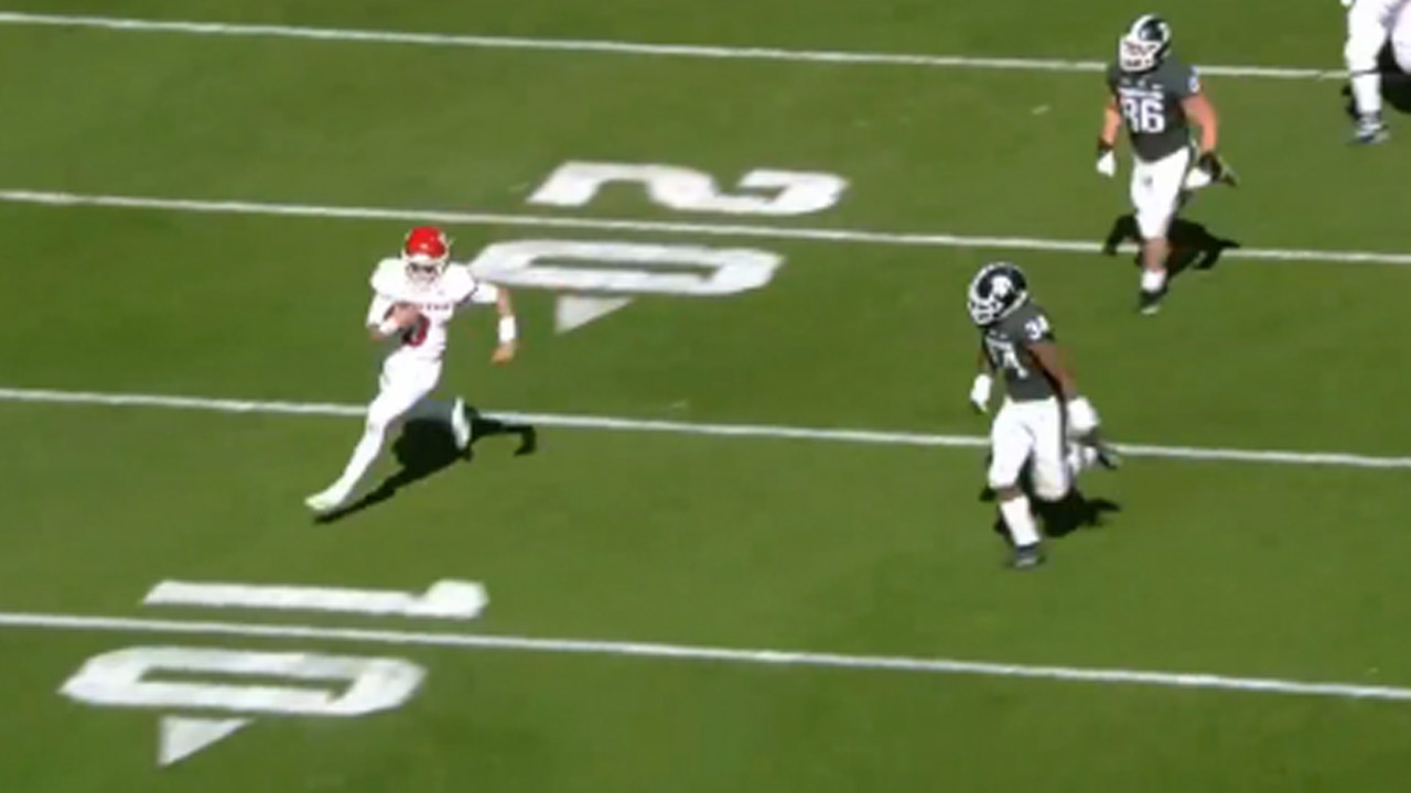 Noah Vedral sprints for a 24-yard touchdown,  Rutgers takes commanding 21-7 lead