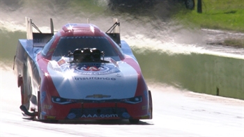 Robert Hight Wins Funny Car Final at Dallas | 2017 NHRA DRAG RACING