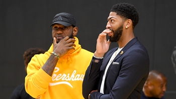 Colin Cowherd: Anthony Davis 'is the best player in American sports you haven't seen'