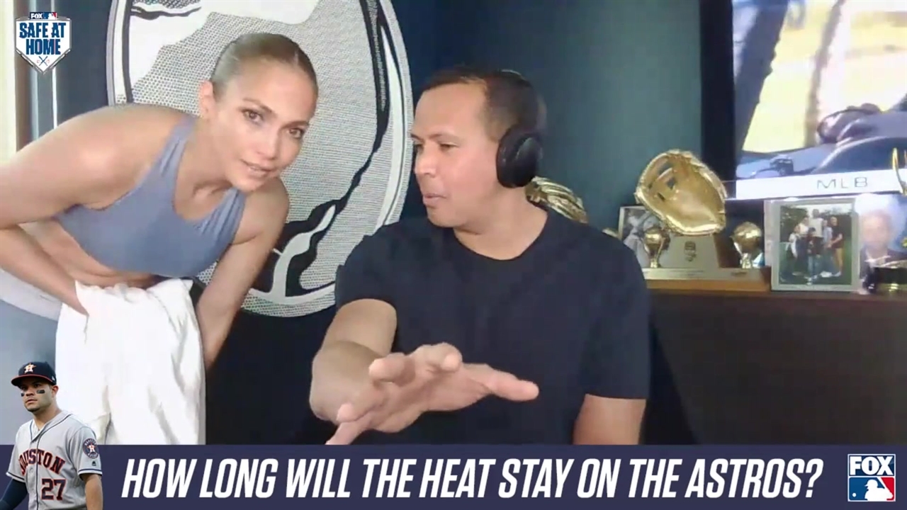 Jennifer Lopez crashes the MLB on FOX show stream