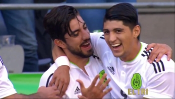Rodolfo Pizarro goal gives Mexico the lead vs. Paraguay | 2017 International Friendly Highlights