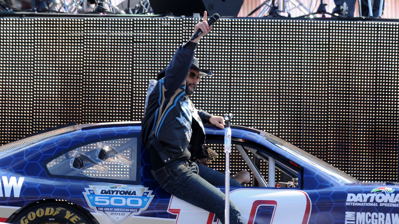 Tim McGraw: 'I think sports and music go hand in hand' | Darlington Watch Party | NASCAR on FOX