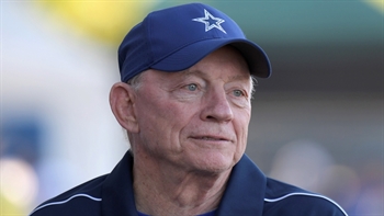 Skip Bayless thinks Jerry Jones 'declared negotiating war on Ezekiel Elliott' after recent comments