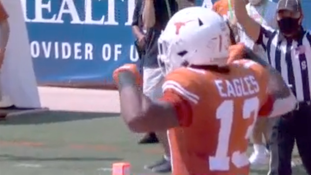 Brennan Eagles scores 45-yard TD, Texas ties up at 14-14 vs. TCU