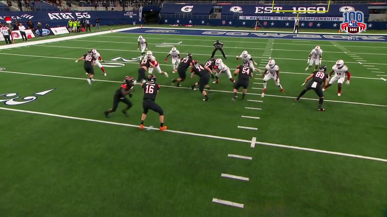 HIGHLIGHTS: Demarco Roberts Third TD of the Half