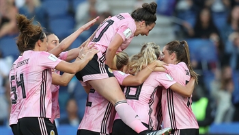 Scotland's Kim Little taps home the assist off the rebound to go up 1-0 | 2019 FIFA Women's World Cup™ Highlights