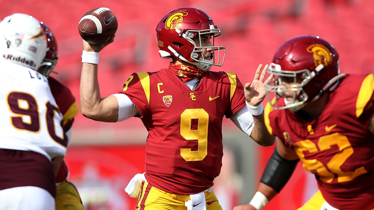 No. 20 USC scores 14 points in final two minutes to stun Arizona State with 28-27 win