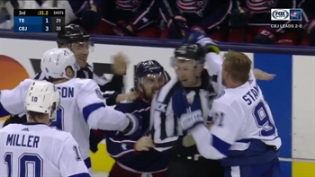 Steven Stamkos, Nick Foligno get into it during Game 3