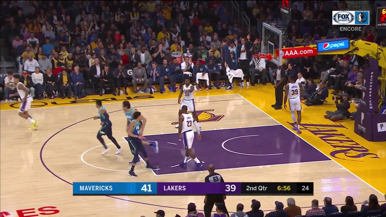 WATCH: Seth Curry Takes The Lead with 2nd-Chance 3 | Mavs ENCORE