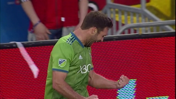 Will Bruin gives Seattle 1-0 lead | 2018 MLS Highlights