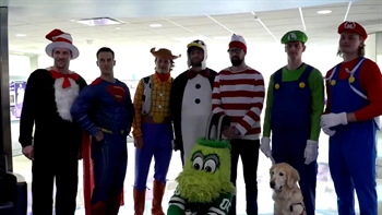 Stars' Visit to Childrens Medical Center | Stars Insider