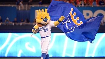 Recap: Royals defeat Angels 9-4