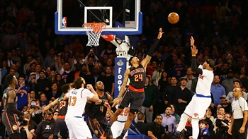Hawks LIVE To Go: Game-saving stop pushes red-hot Hawks past Knicks