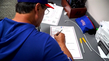 Don Wakamatsu shows off his Calligraphy Skills | Rangers Insider