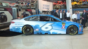 Why was this the right time for Matt Kenseth to return to racing?