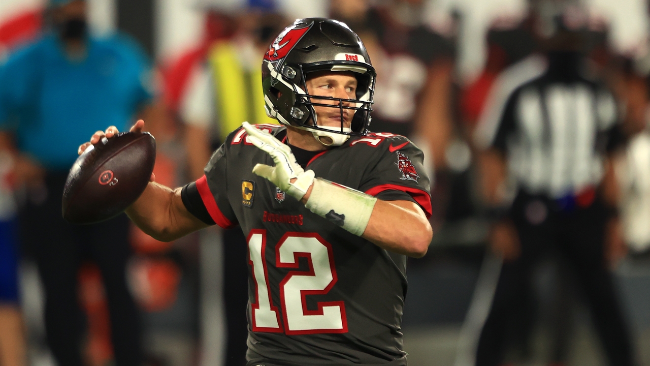 Skip Bayless: Tom Brady is not going to fight with Bruce Arians, he'll prove himself on the field | UNDISPUTED