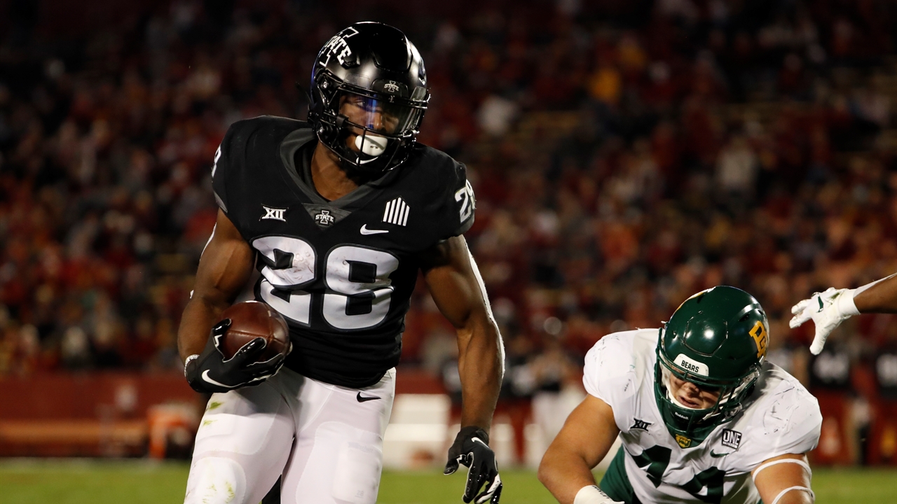 Breece Hall hauls in touchdown catch to put Iowa State up 38-24 over Baylor