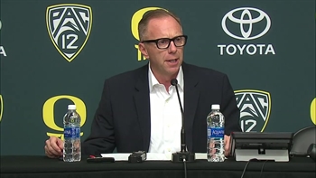 Oregon fires head football coach Mark Helfrich