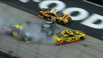 Michael McDowell triggers early pileup with Chase Elliott, Martin Truex Jr. | 2018 BRISTOL | FOX NASCAR