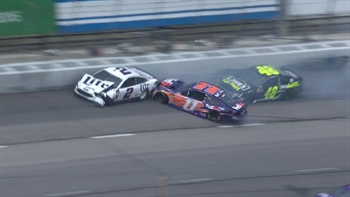 Denny Hamlin takes out Jimmie Johnson, Brad Keselowski in major multi-car wreck | 2018 TEXAS MOTOR SPEEDWAY | FOX NASCAR