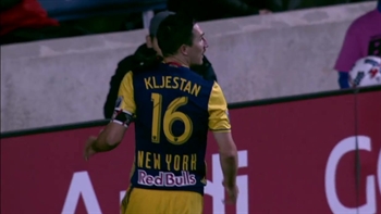 Sacha Kljestan doubles New York's advantage vs. Chicago | 2017 MLS Playoff Highlights