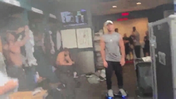 PROcast all access: Eagles OT Lane Johnson previews the Dallas game and the phunkeeduck