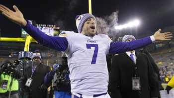 Tony Gonzalez: Case Keenum is a franchise QB