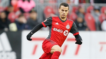 Giovinco adds to Toronto FC lead with solid volley | 2018 MLS Highlights