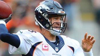 Strahan: It's hard to see Peyton Manning struggle