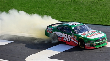 Kevin Harvick cruises home to the win in Atlanta | 2018 NASCAR XFINITY SERIES