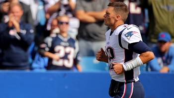 Eric Mangini on why he thinks the Patriots are keeping a Tom Brady injury under wraps