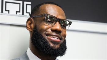 Colin Cowherd reacts to the Lakers expectations with LeBron