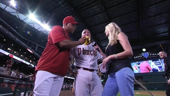 Castillo's bat stays hot