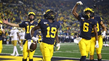 No. 19 Michigan beats No. 8 Notre Dame for first time since 2013 in rainy rout, 45-14