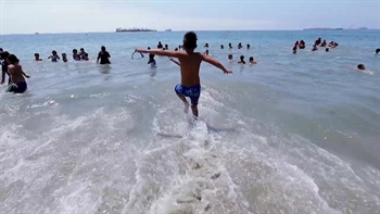 #XtraPoint: Long Beach All-City Beach Day