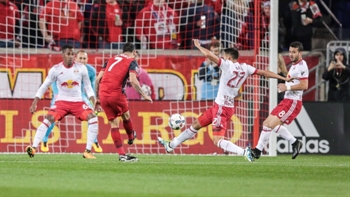 New York Red Bulls vs. Toronto FC | 2017 MLS Playoff Highlights