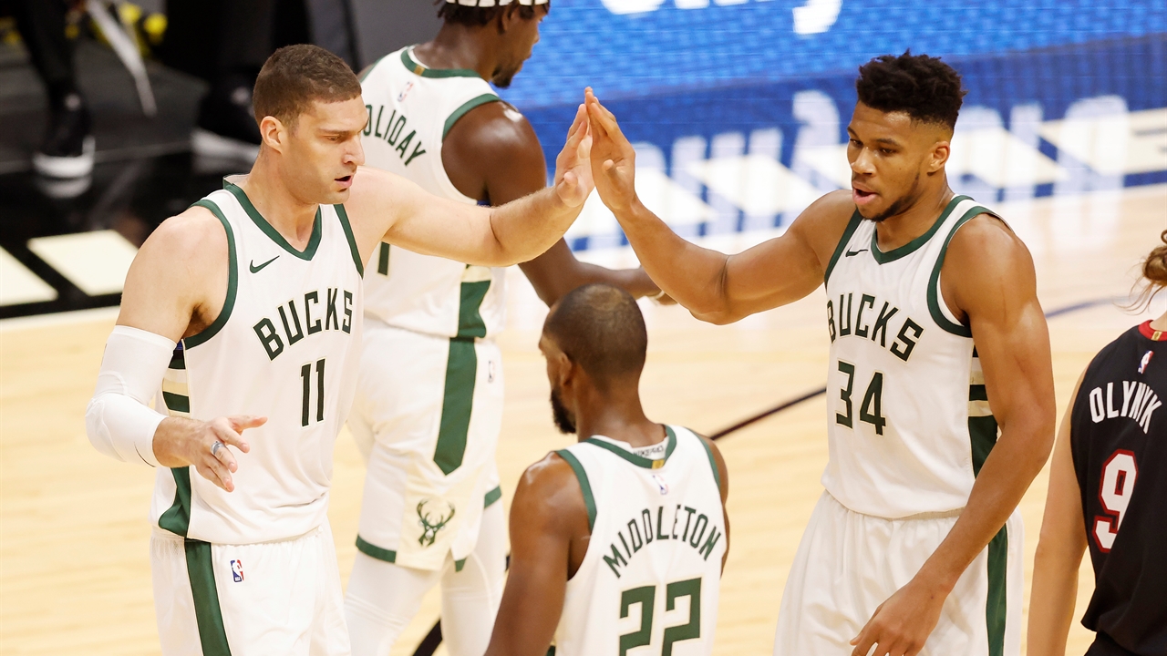 Skip Bayless: Bucks setting NBA record with 29 3-pointers is 'nothing but a blip' | UNDISPUTED