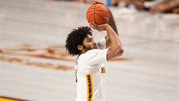 Jordan Murphy's 23 point double-double helps Minnesota take down No. 19 Iowa
