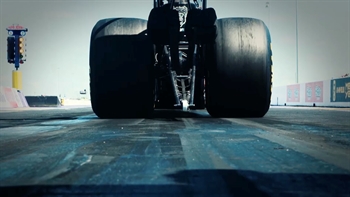 The science behind the massive 48-pound Top Fuel tires | 2018 NHRA DRAG RACING