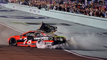 2017 Homestead-Miami Highlights (11.19.17) | NASCAR VICTORY LANE