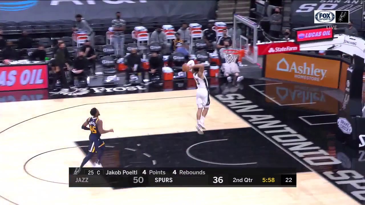 MUST WATCH: Keldon Johnson steals the ball and runs the other way for the Dunk