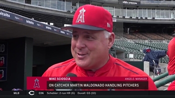 mike scioscia gifs