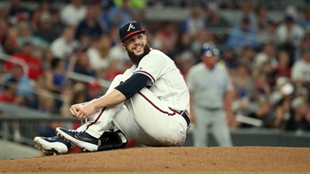 Braves LIVE To Go: Dallas Keuchel strikes out 12 in loss to Royals