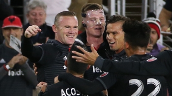 Wayne Rooney√¢‚Ç¨‚Ñ¢s stunning free kick lifts D.C. United