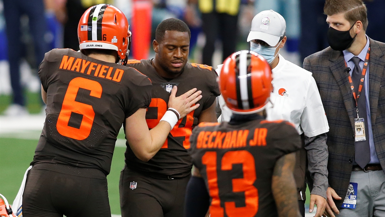 Nick Chubb leaves game vs. Cowboys -- Dr. Matt Provencher's instant reaction
