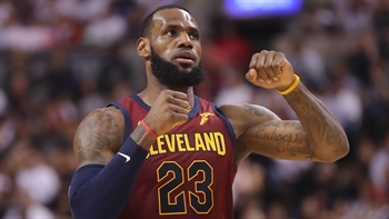 Nick Wright on why LeBron's night in Cavs Gm 2 win was 'unlike anything we've seen' from King James