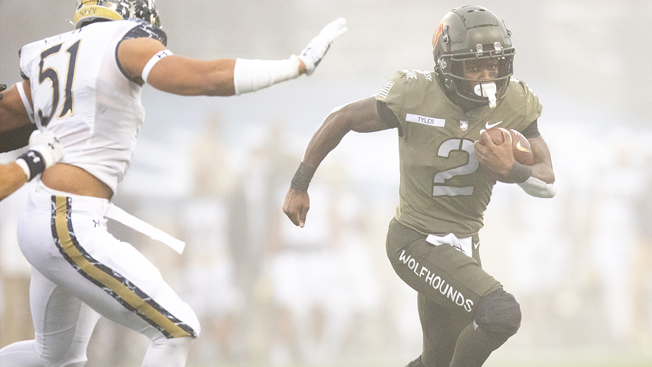 East Carolina all white uniforms  Army vs navy, Football uniforms,  Warriors championships