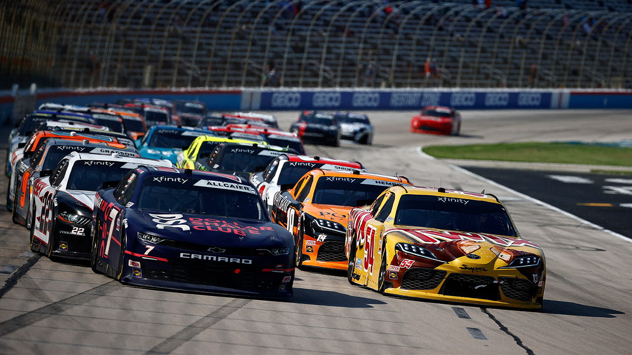 Kyle Busch scores his 99th career Xfinity win in overtime at Texas