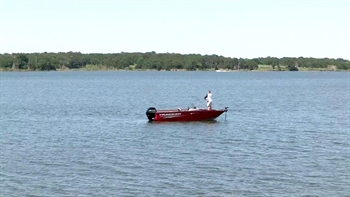 Carl Blackwell Lake | Hybrid Striped Bass - Part 1 | FOX Sports Outdoors Southwest