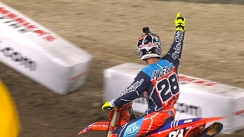 Shane McElrath wins 250 main at Anaheim 1 | 2018 MONSTER ENERGY SUPERCROSS